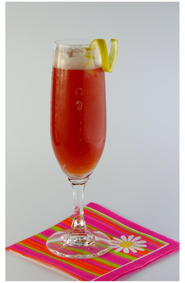 Kir Imperial drink recipe with pictures